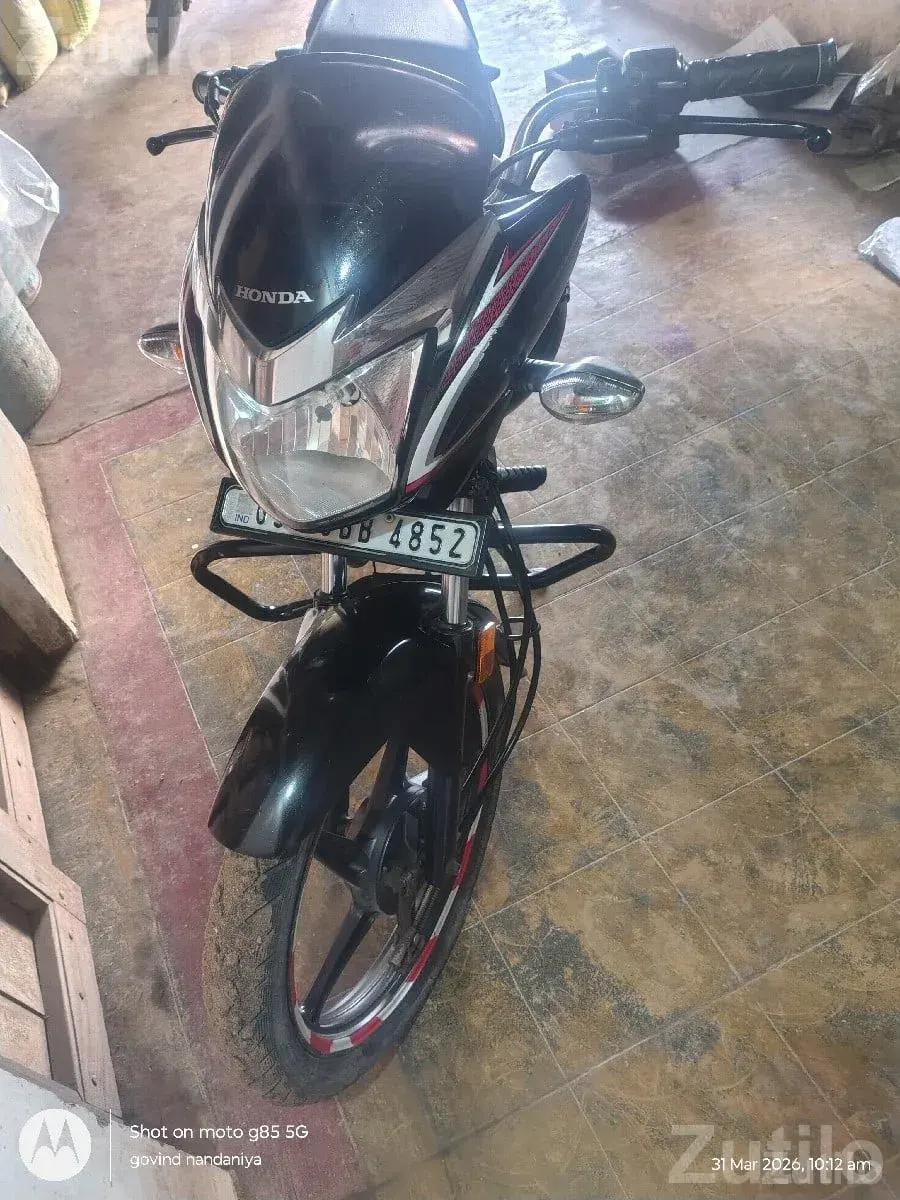 Honda Shine Black Motorcycle - Bikes - Mangrol - Image 2