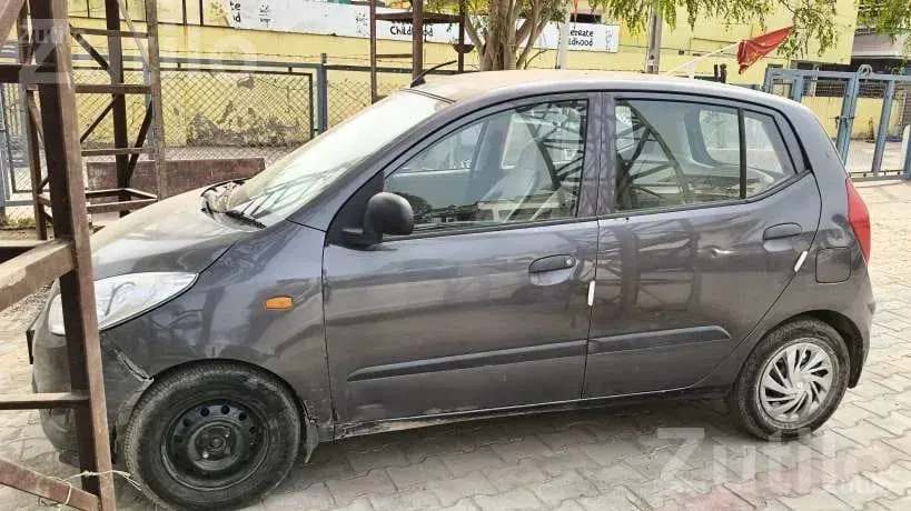 Hyundai i10 Era 2012 Petrol 4 Owner - કાર - મહેસાણા શહેર - Image 4