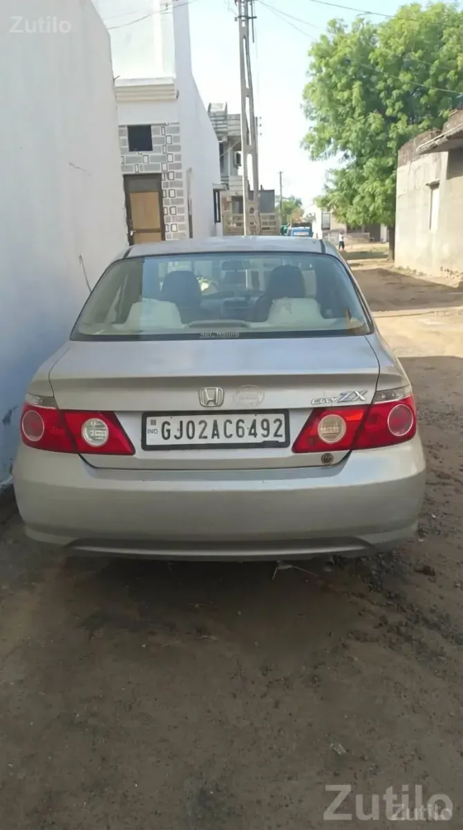 Honda City ZX 2008 Silver Sedan - Cars - Siddhpur - Image 3
