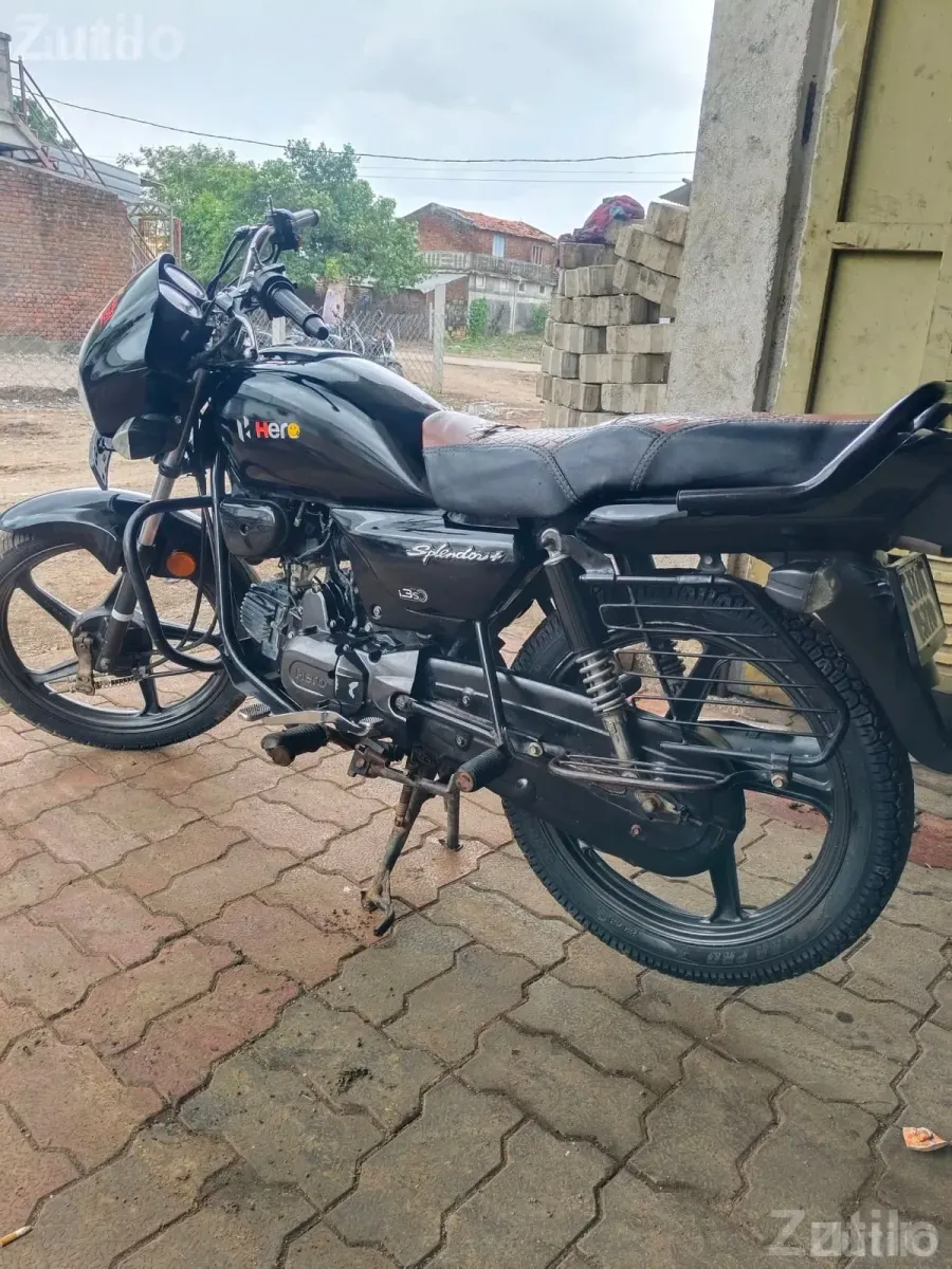 2022 Model Two Owner Used Bike - Bikes - Savarkundla - Image 2