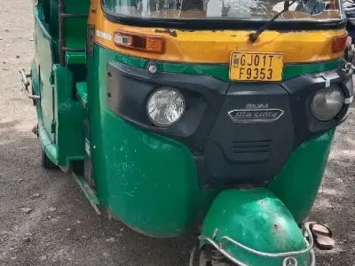 2021 Bajaj Maxima CNG Auto Rickshaw