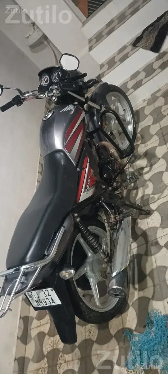 Honda CD 110 Deluxe 2019, 65,000 km - Bikes - Dhokadva - Image 2