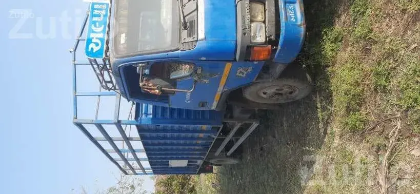Eicher 1085 Cargo Truck 2011 17 Feet - Trucks & Lorries - Palitana - Image 3