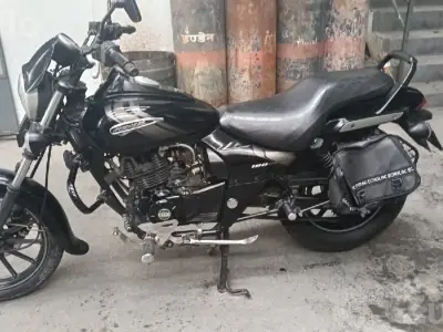 2018 Bajaj Avenger 180, 15000 km