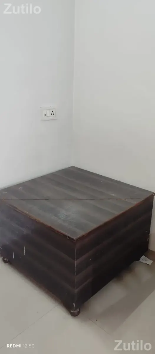 SOFA SET 3+2 +1 CHAIR AND PLUS-1CORNER BOX 2 X 2 - Sofa Sets - Vadodara City - Image 2