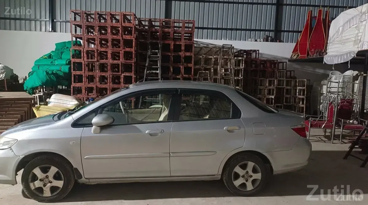 Honda City ZX 2008 Silver Sedan - Cars - Siddhpur - Image 2