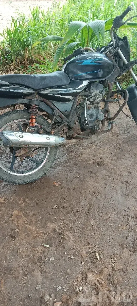 Bajaj Discover 100 Used Motorcycle - બાઇક્સ - પોરબંદર - Image 3