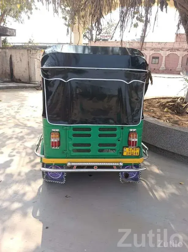 2012 CNG Auto Rickshaw - ઓટો રિક્ષા - વડનગર - Image 3