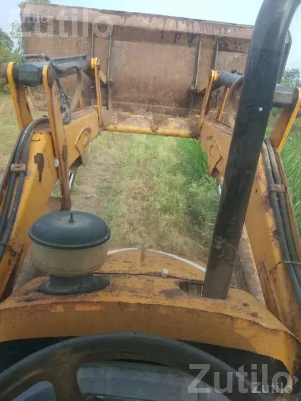 2008 Loader Machine with Boom - Construction Vehicles - Visavadar - Image 4