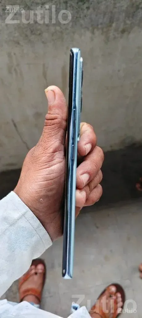 Vivo V29 Pro 12GB 256GB Full Kit - Mobile Phones - Chikhli - Image 4