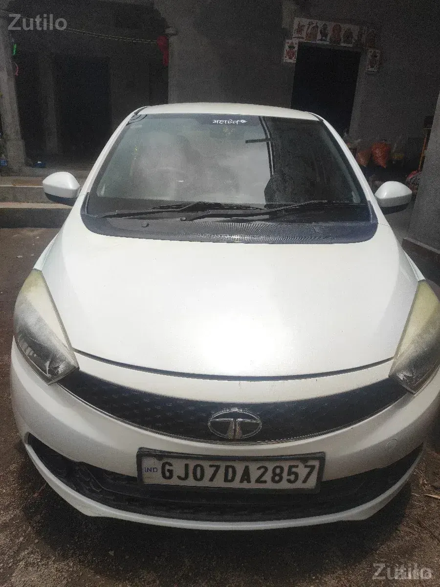 sell tata tiyago - Cars - Vadodara City - Image 3
