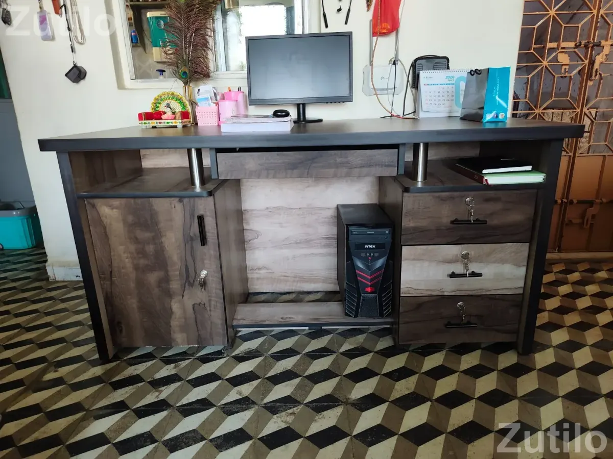 OFFICE TABLE - ડેસ્ક, ઓફિસ અને કોમર્શિયલ ફર્નિચર - સુરત શહેર - Image 2