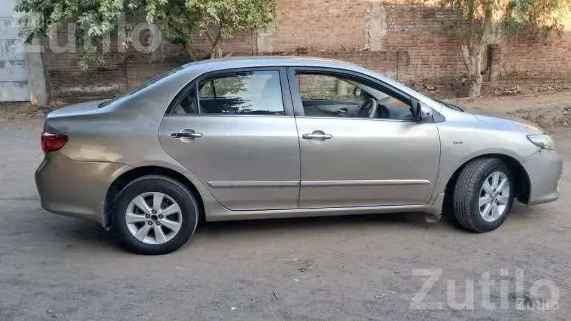 Toyota Corolla Altis 2009 Petrol CNG Sedan - કાર - જસદણ - Image 5