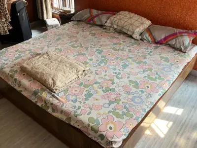 King Size Bed for sale. With Mattress. Wodden Bed. Excellent Condition. King Size Bed for sale. With Mattress. Wodden Bed. Excellent Condition.