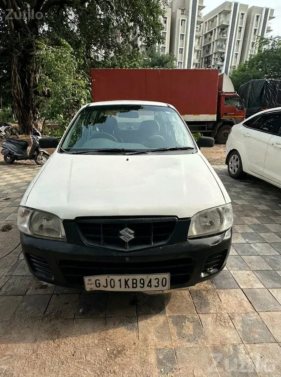 Maruti Alto 2010 CNG – White Hatchback - કાર - અમદાવાદ શહેર - Image 2