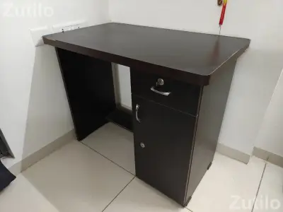 Computer/study table Computer/study table
