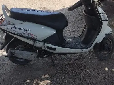 Hero Honda Pleasure Scooty 2011, 27,000 km Hero Honda Pleasure Scooty 2011, 27,000 km