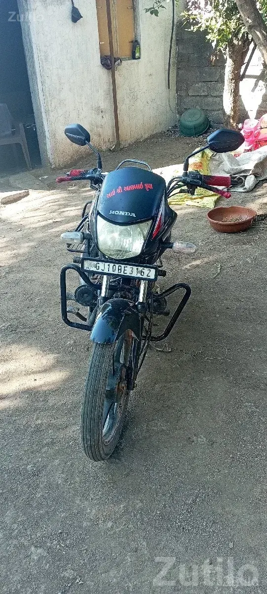 Honda Shine 2011 Used Bike for Sale - બાઇક્સ - લાલપુર - Image 3
