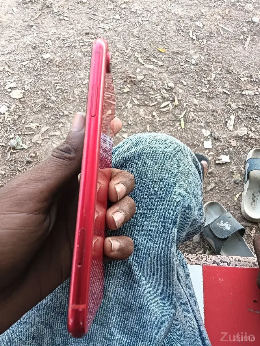iPhone xr - Mobile Phones - Bhanvad - Image 2