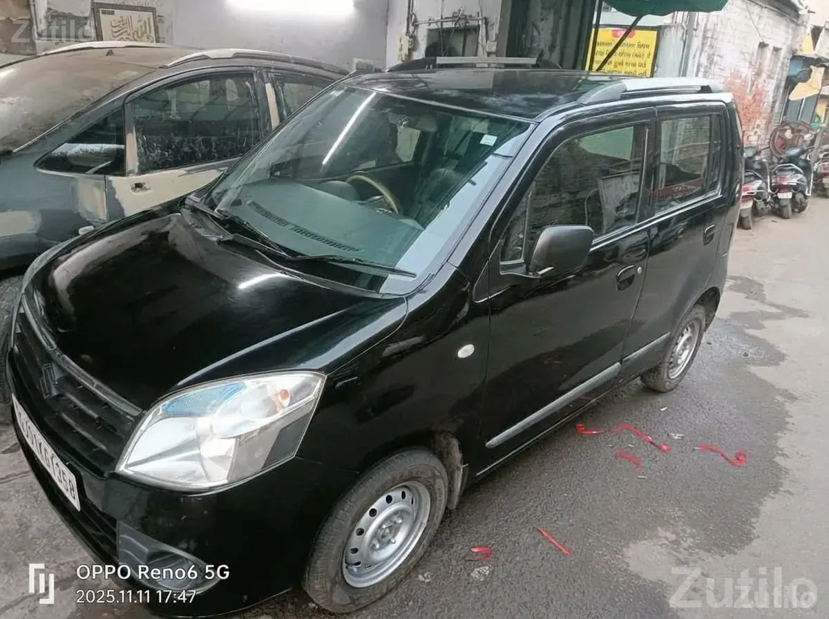 Black Maruti WagonR Used Petrol Car - કાર - અમદાવાદ શહેર - Image 4