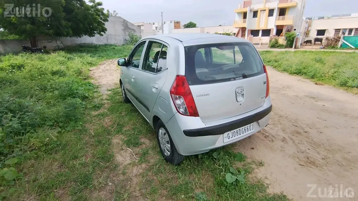 Hyundai i10 2010 Petrol CNG - કાર - પાલનપુર - Image 2