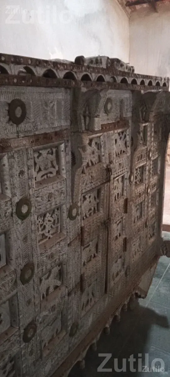 Traditional Carved Wooden Storage Chest - Cupboards & Storage - Porbandar City - Image 3