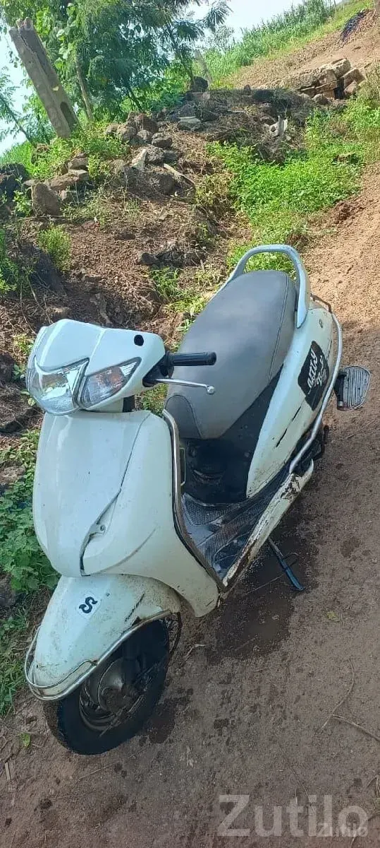 Honda Activa 2014 Used Scooter for Sale - Bikes - Upleta - Image 2