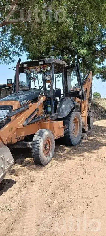 2013 Case Backhoe Loader in Good Condition - બાંધકામના વાહનો - નખત્રાણા - Image 4