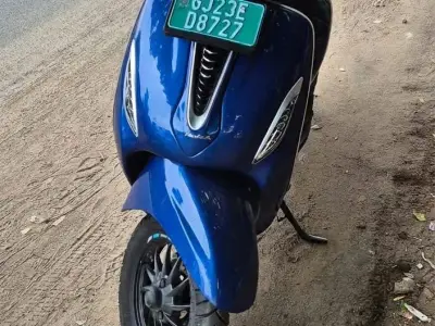 Bajaj Chetak Electric Scooter 6 Months Old Bajaj Chetak Electric Scooter 6 Months Old