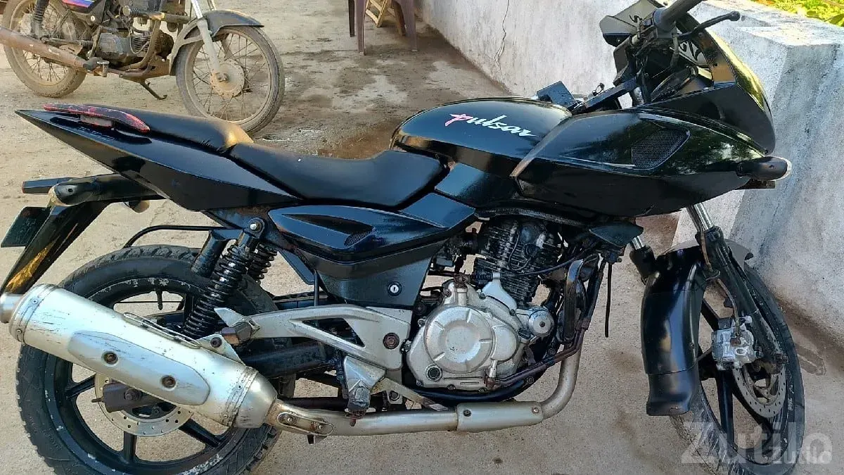 2012 Bajaj Pulsar bike for sale - Bikes - Bhanvad - Image 2