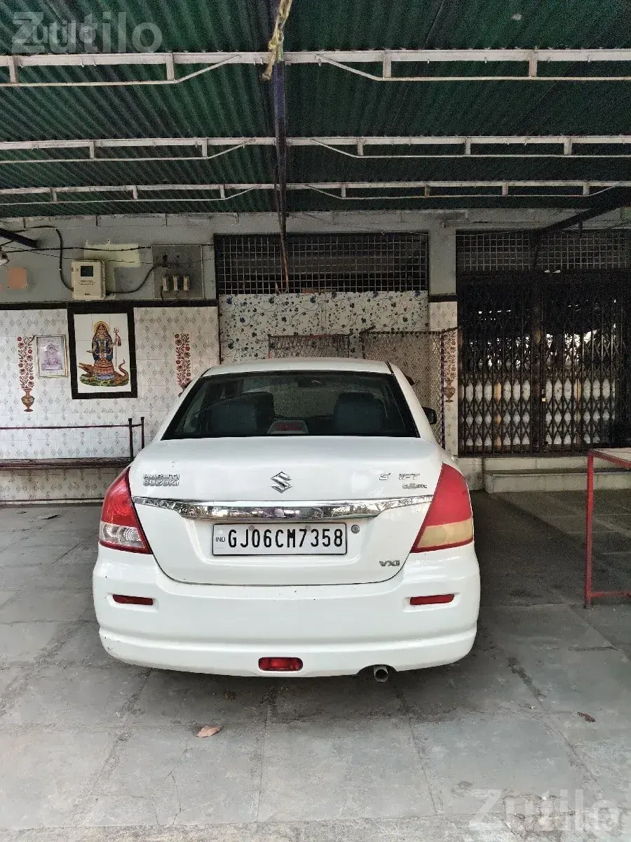 Maruti Suzuki Swift Dzire VXI 2009 CNG - કાર - લાઠી - Image 2