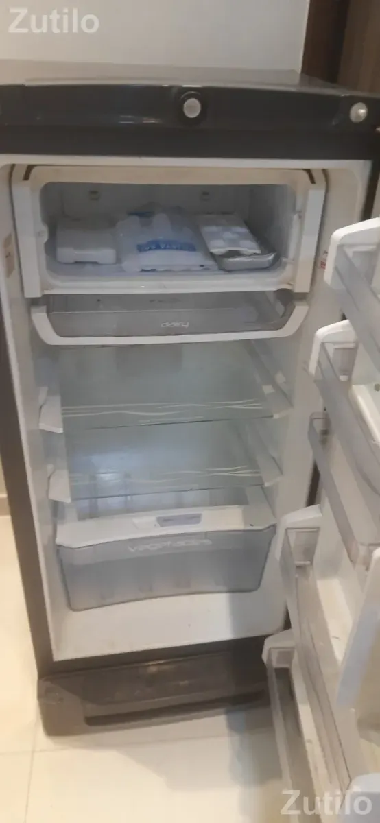 Godrej Refrigerator 185 Liters - Refrigerators - Surat City - Image 4