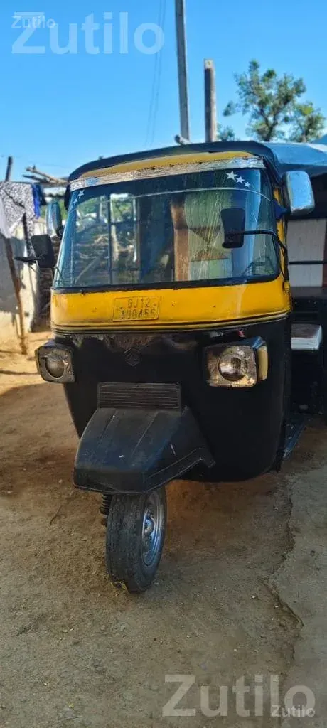 2010 Model Scooter for Sale - Bikes - Mandvi - Image 4