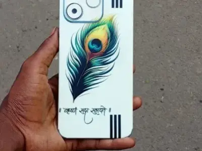 Realme 71 Mobile Phone with Peacock Back Design Realme 71 Mobile Phone with Peacock Back Design