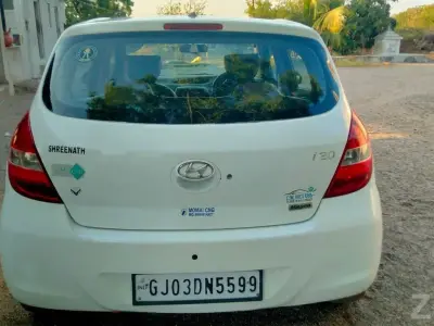 Hyundai i20 Magna Petrol CNG Hybrid White Hyundai i20 Magna Petrol CNG Hybrid White