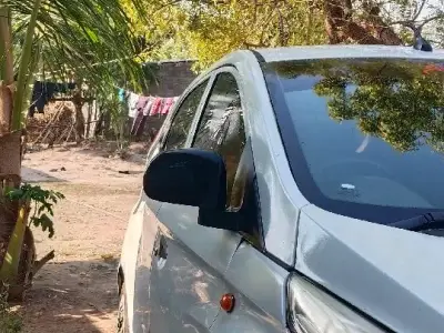 વેચવાની છે