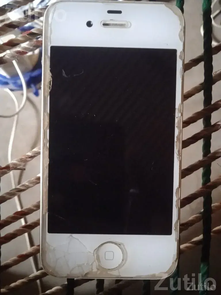 Apple iPhone 4 2010 With Cable - Mobile Phones - Visnagar - Image 5