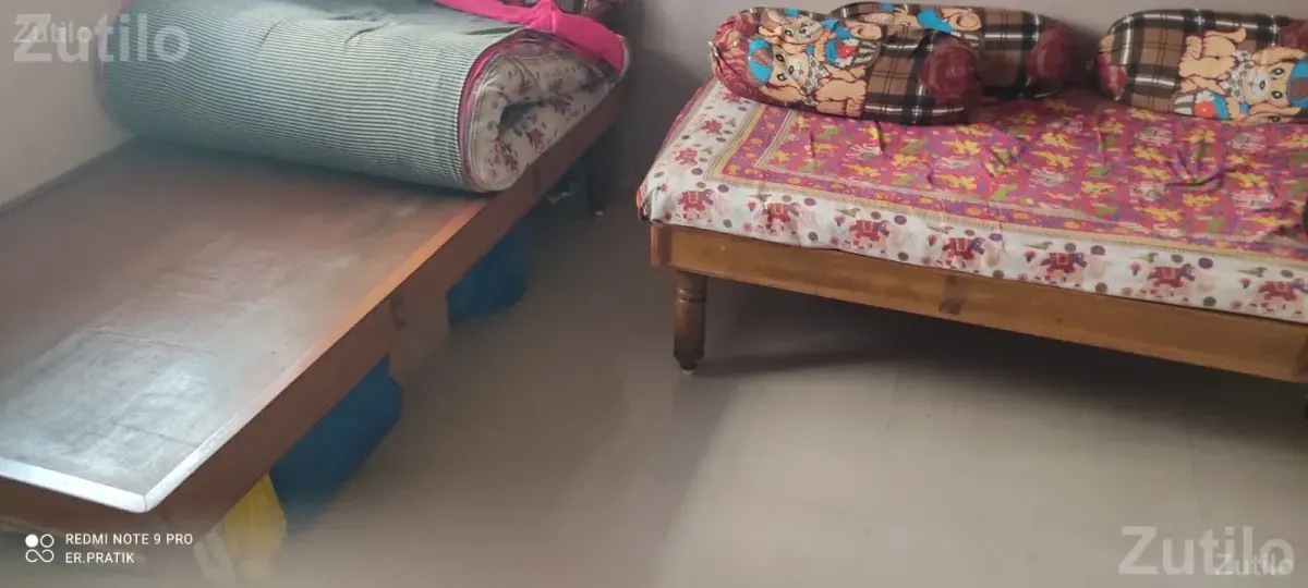 Setty - Beds & Mattresses - Surat City - Image 4