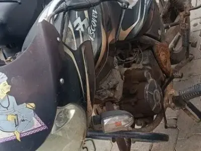 2012 Bajaj Discover Motorcycle with RC Book