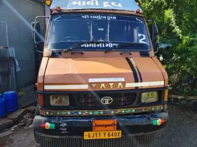 Tata 709 2010 Diesel Milk Van with New Tyres