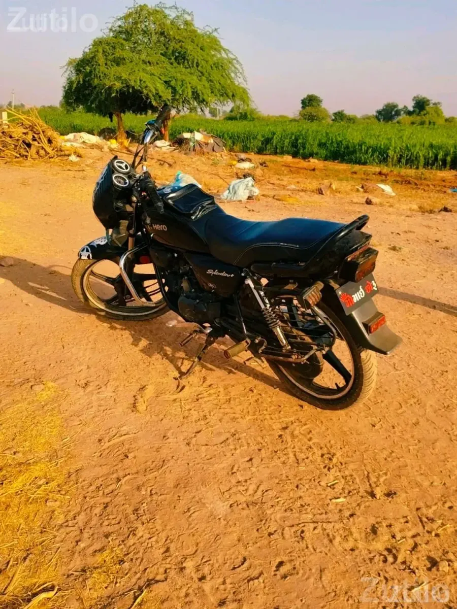 Hero Splendor Plus 2023 Black Bike - Bikes - Rapar - Image 3