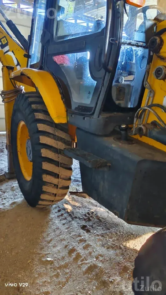 JCB Construction Vehicle 2014 Model - બાંધકામના વાહનો - તલાલા - Image 2