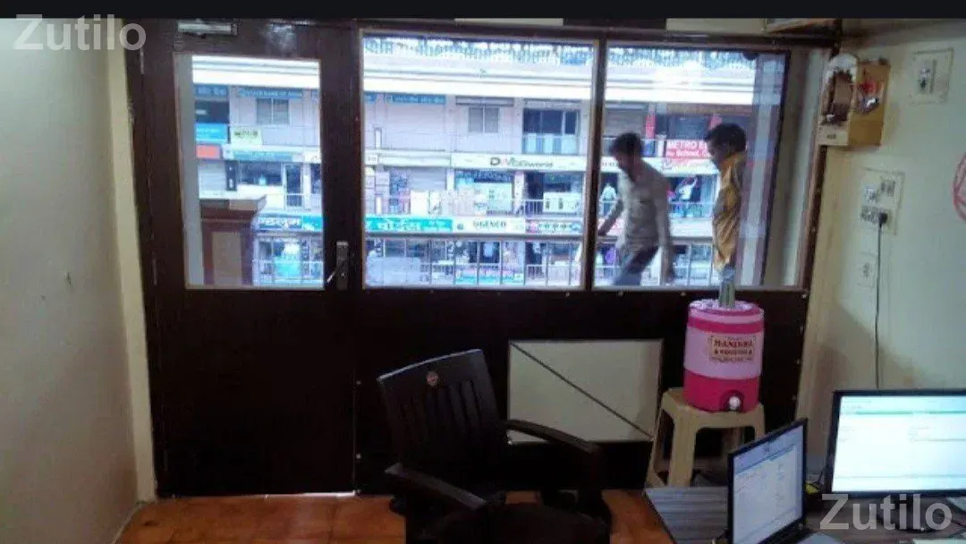 Shop for sell - દુકાનો - ઉધના - Image 4