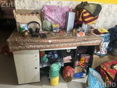 Computer table