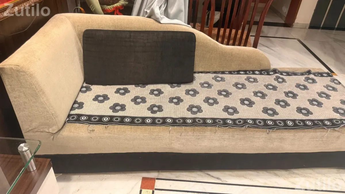 Sofa - સોફા સેટ અને કાઉચ - અમદાવાદ શહેર - Image 2