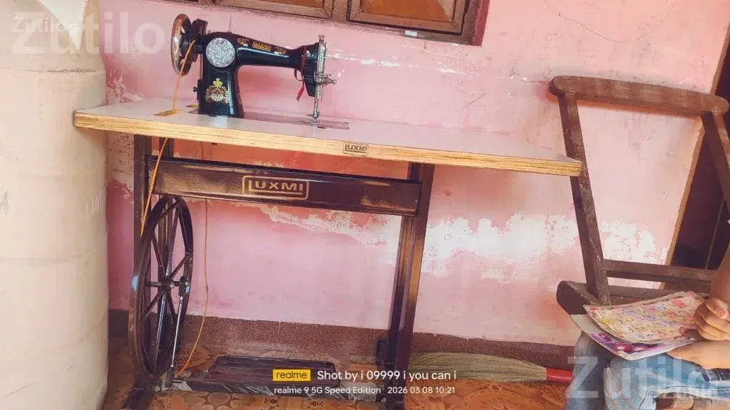 Luxmi Half Automatic Sewing Machine - Other Industrial Items - Mendarda - Image 5