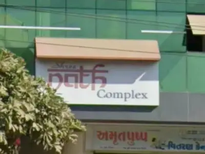 296 Sq Ft Commercial Shop for Sale 296 Sq Ft Commercial Shop for Sale