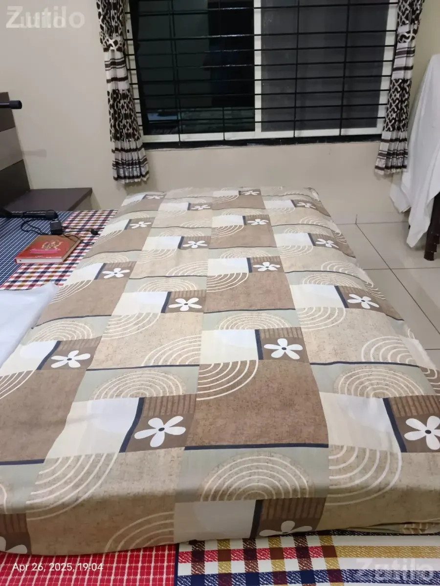 Pure ruhi gadda with pure cotton cover - Beds & Mattresses - Vadodara City - Image 3