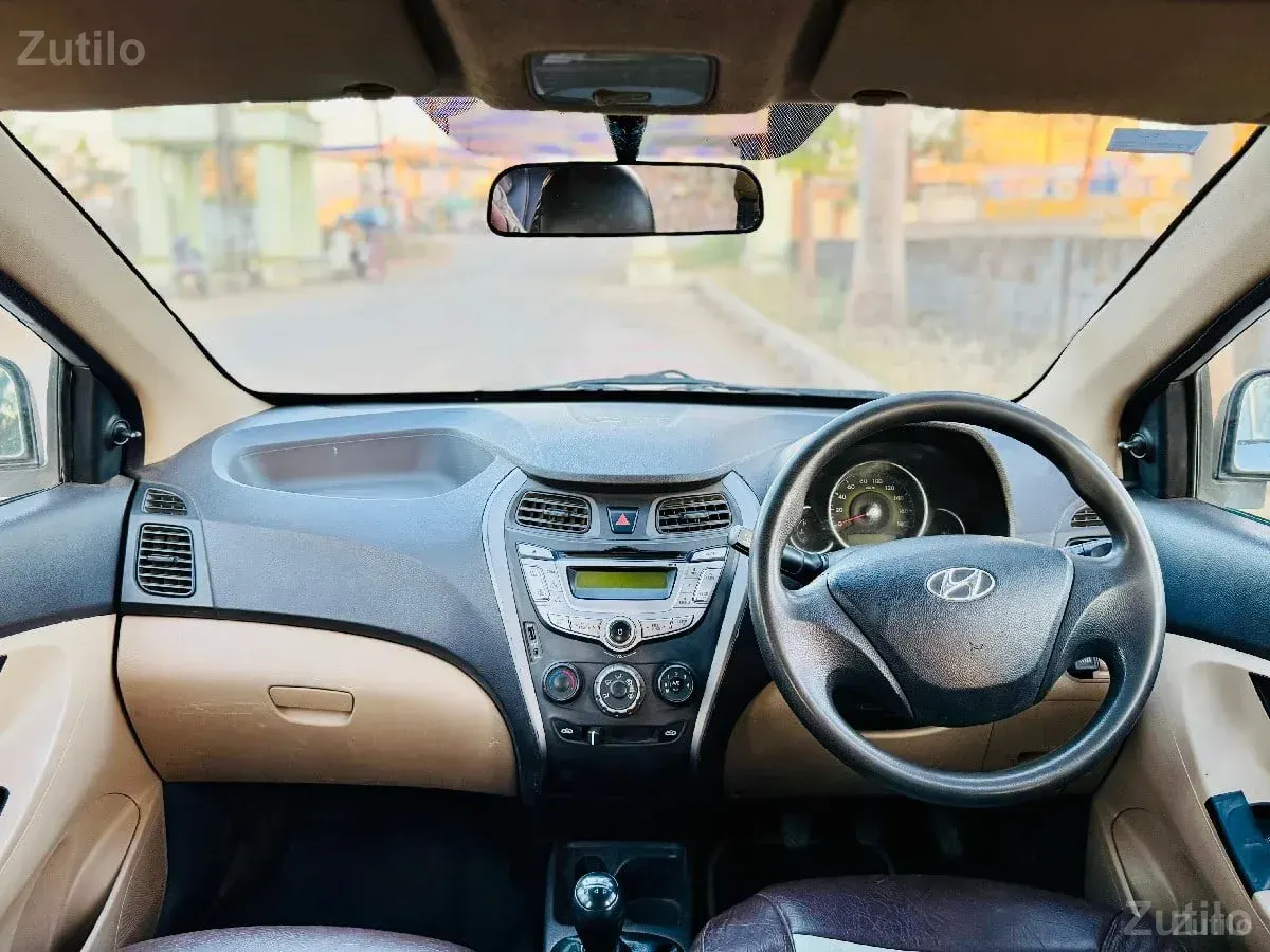 2012 Eon - કાર - જુનાગઢ - Image 3