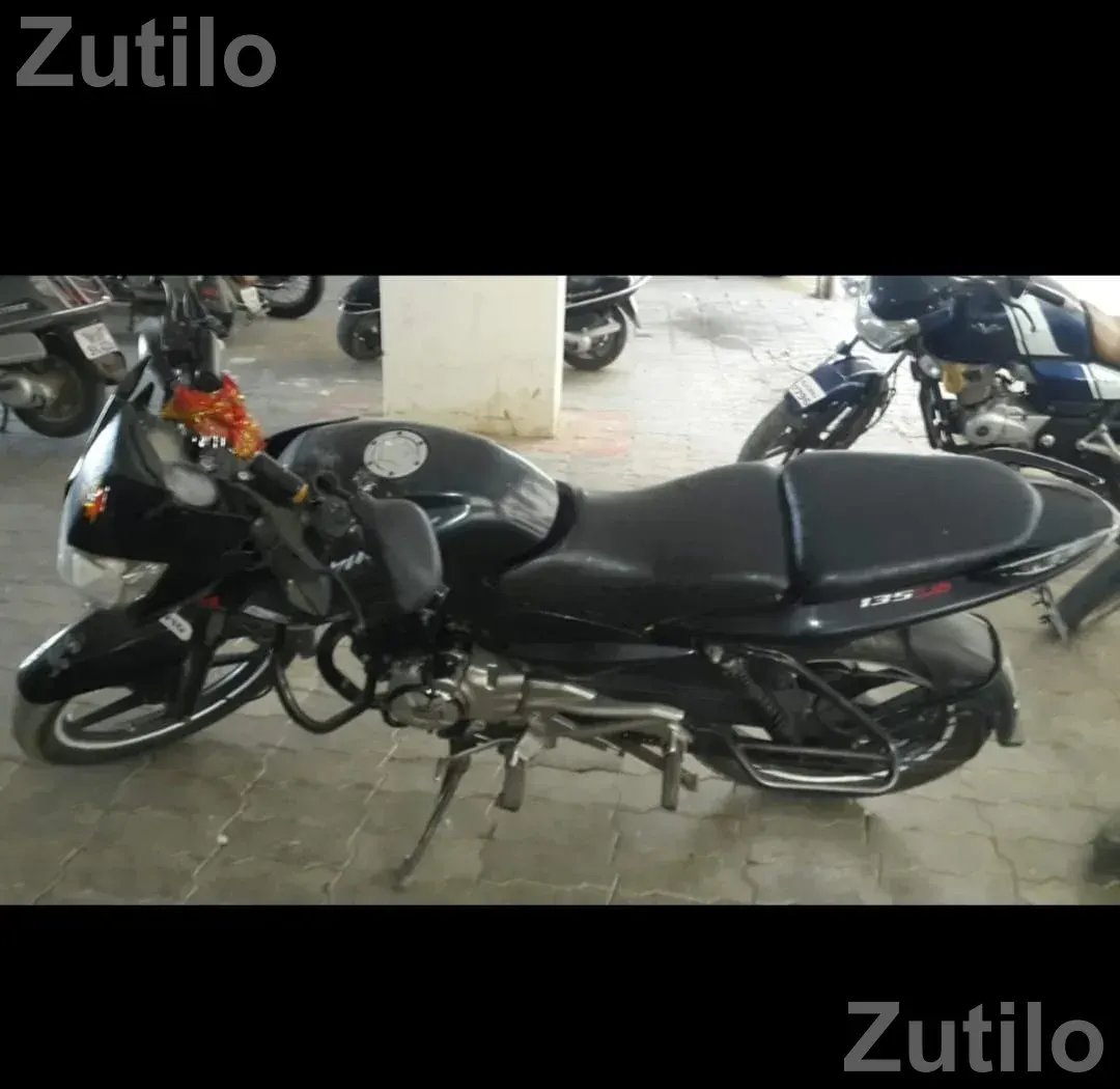 Plsar 135 is 2012 model - Bikes - Ahmedabad City - Image 2